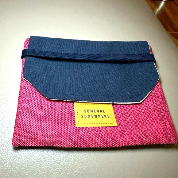 Someone Somewhere Envelope Travel Bag by Delta - Red and  Blue - Handmade - EUC - Picture 1 of 5